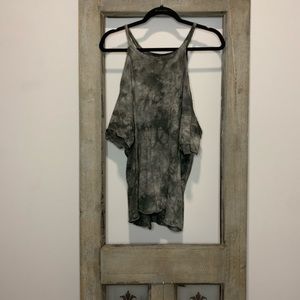 Oversized Tank with Sleeves